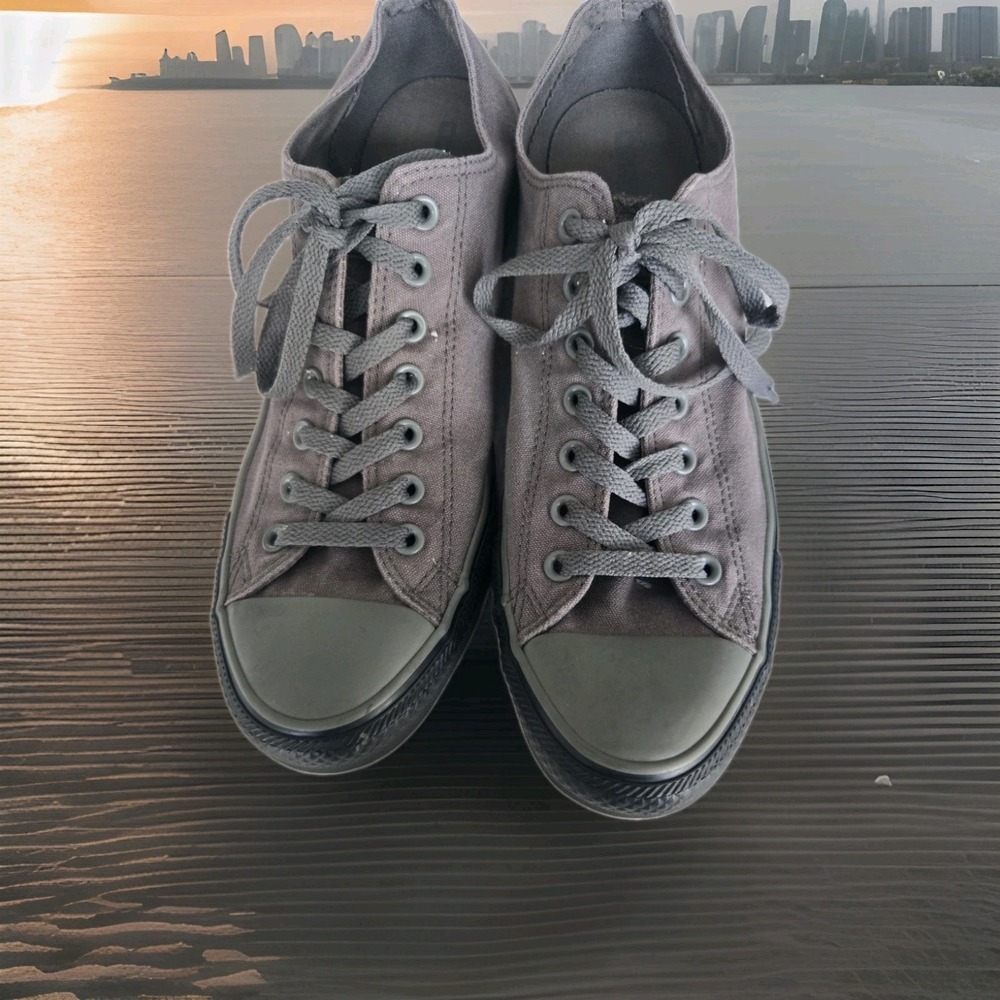 Converse Shoes Men's  Size 10 1/2 All Star Low Sneakers  Gray Canvas